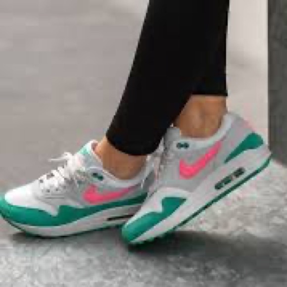 SOLD! Nike Air Max 1 in watermelon color - NWOB 🔥 - Picture 3 of 8
